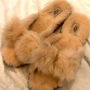 UGG New Bow Sandals sz 10